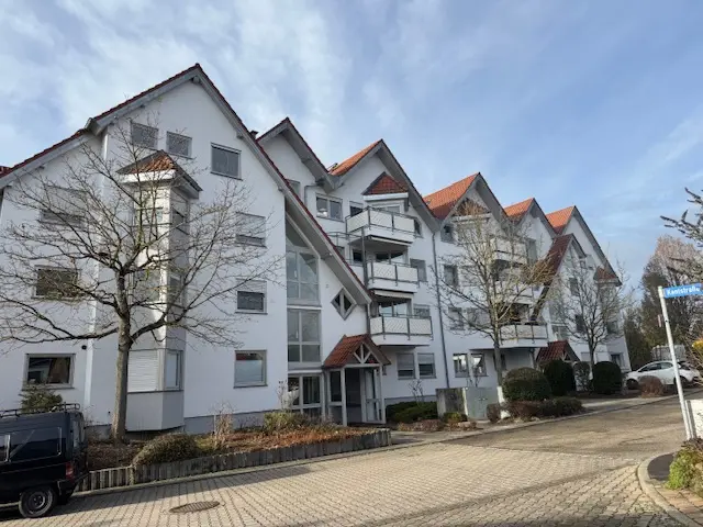 2,5 Zimmer Maisonette Wohnung mit zwei Balkonen in Rutesheim